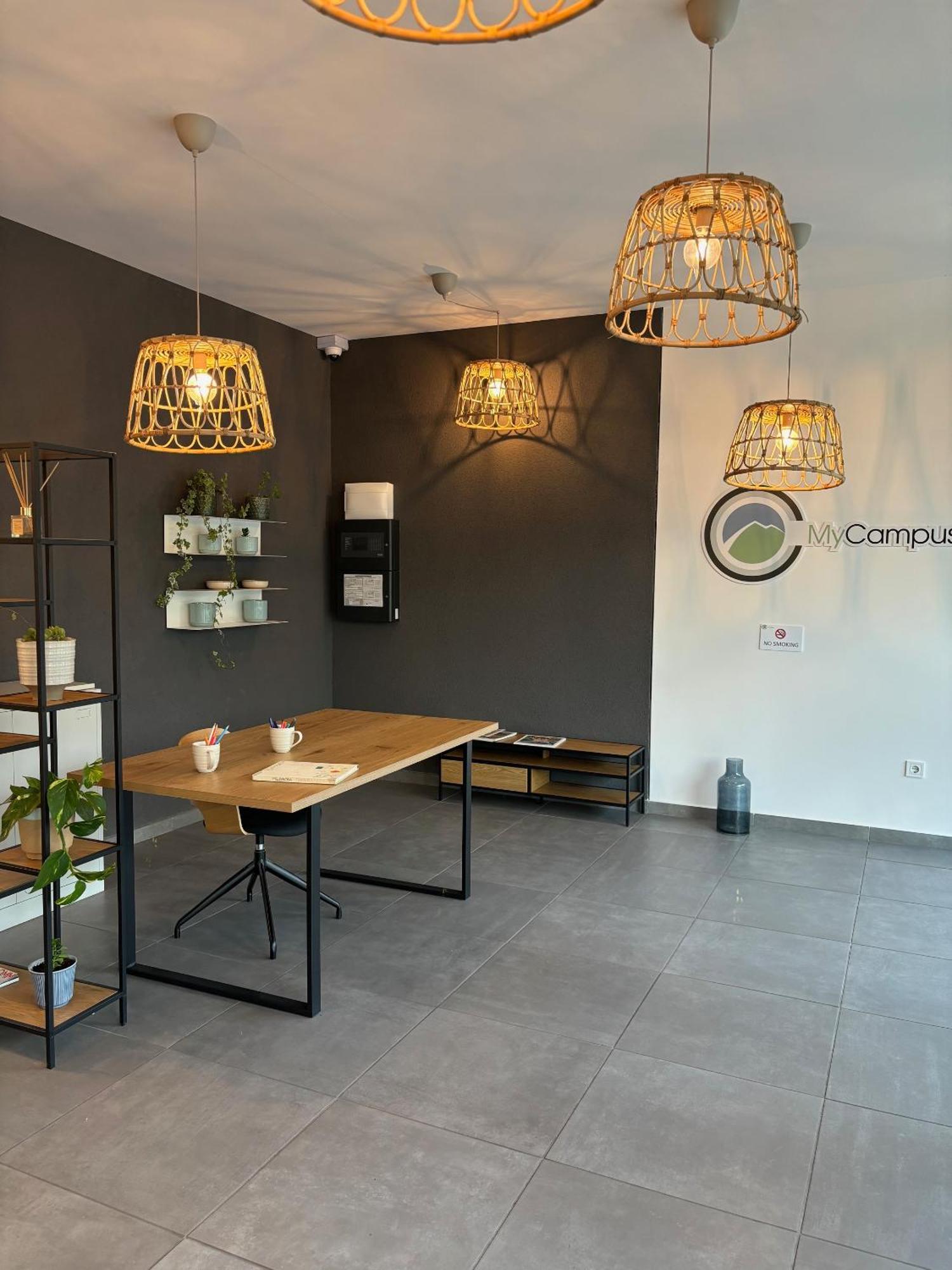 Mycampus Unwe Studentski Mountain Views Modern Kitchen Equipment Sofia Zewnętrze zdjęcie
